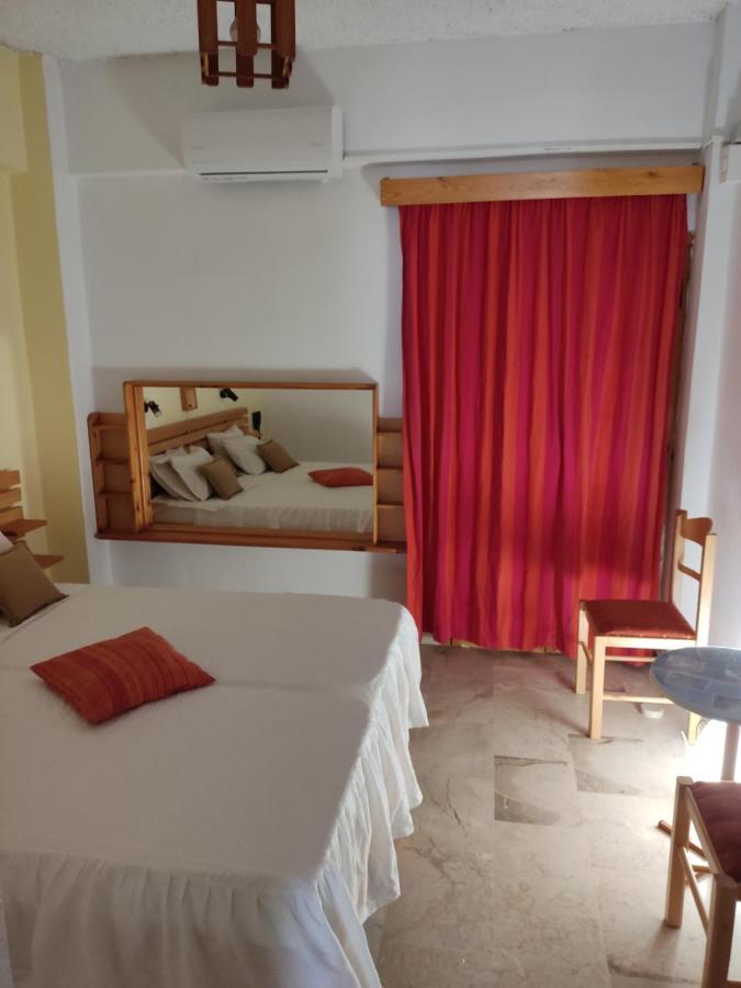 Kissandros Hotel 圣加利尼 外观 照片